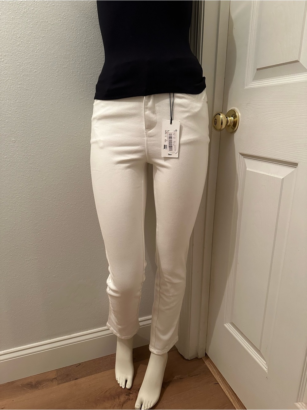 A loves A Women’s Straight Leg Jeans in White size 25